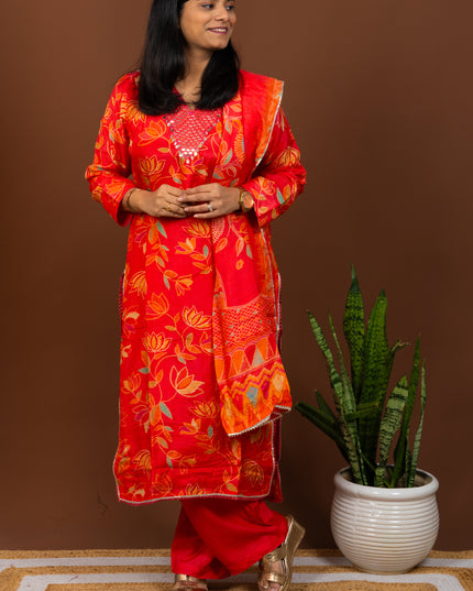 The Pink Lotus Sitara Suit Set